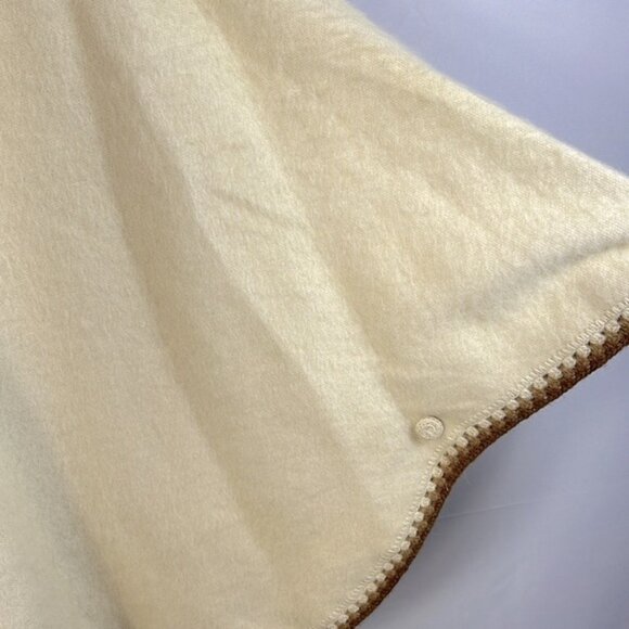 Mon Repo Alpaca Wool Cape  Peruvian Size Small Attached Scarf Exc. Condition - Picture 7 of 11